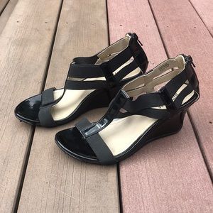 Kenneth Cole Wedge